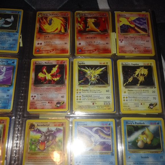 pokemon collection charizard - Picture 16 of 16